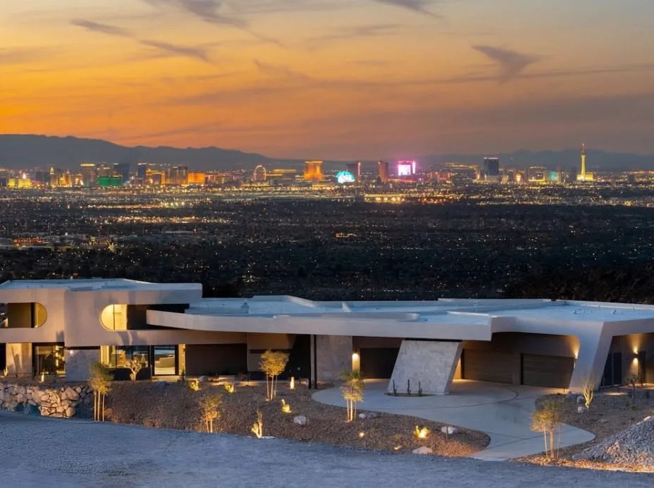 Ascaya, Las Vegas: custom cabinets service area Ascaya, Las Vegas: custom cabinets service area
